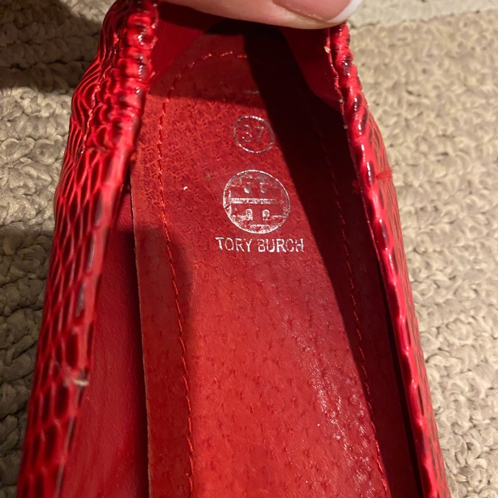 Tory Burch Red Snakeskin Ballet Flats size 37 - Picture 7 of 9